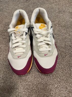 Nike White, Burgundy & Yellow Classic Running Shoes